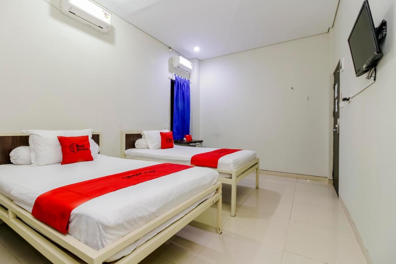 Reddoorz Near Samarinda Central Plaza Exterior photo