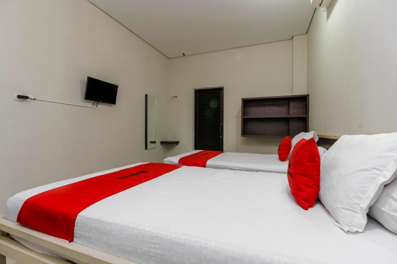 Reddoorz Near Samarinda Central Plaza Exterior photo