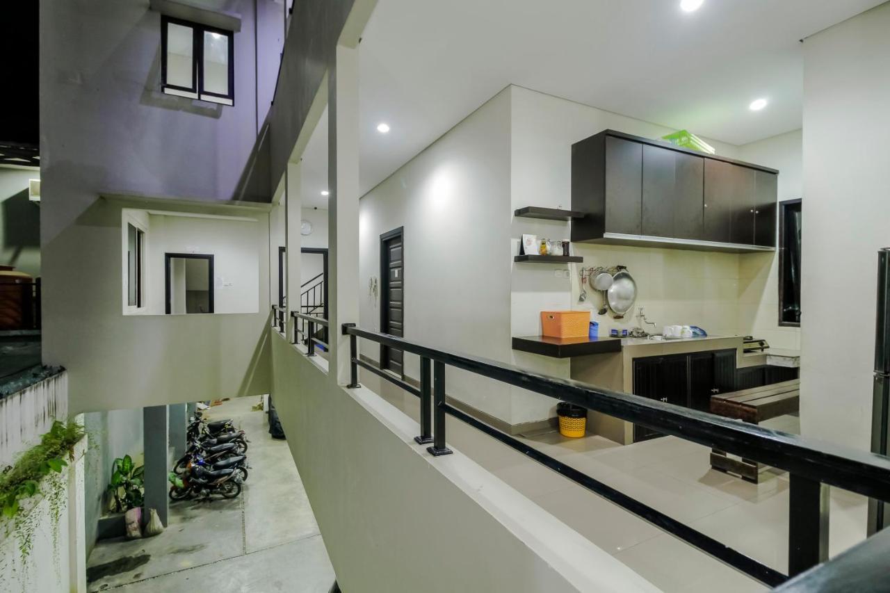 Reddoorz Near Samarinda Central Plaza Exterior photo
