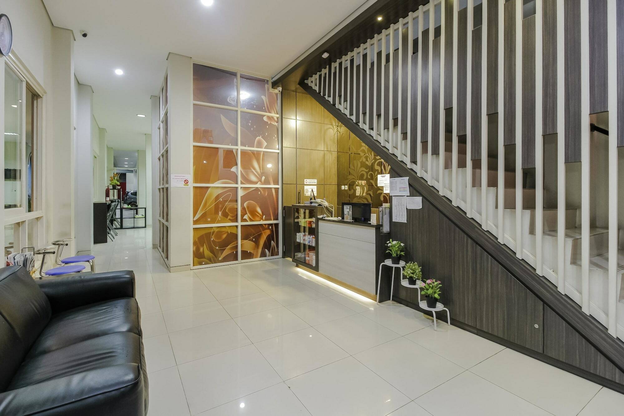 Reddoorz Near Samarinda Central Plaza Exterior photo